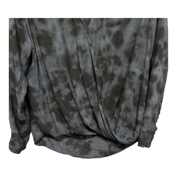 Rails Tie Dye Hilary Crossover Gray Tie Dye Faux Wrap Blouse Size Small - Picture 4 of 8